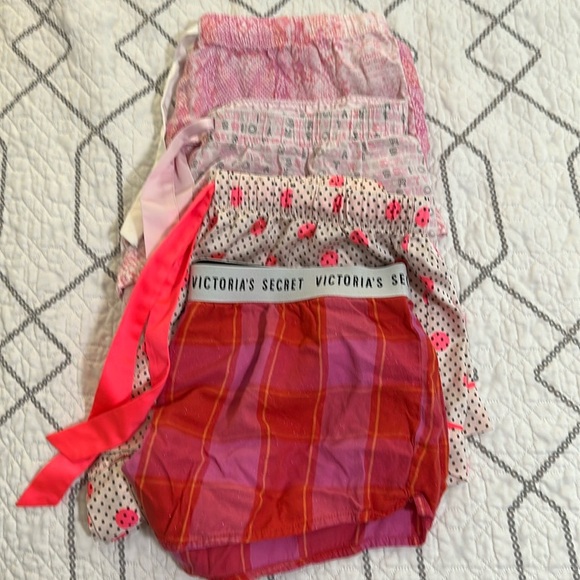 EUC Victoria’s Secret sleep shorts- medium - Picture 1 of 1